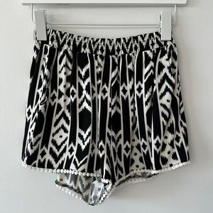 Women’s Dream State Shorts  Size: Small
